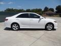 Super White - Camry SE Photo No. 2