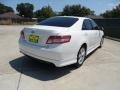 Super White - Camry SE Photo No. 3