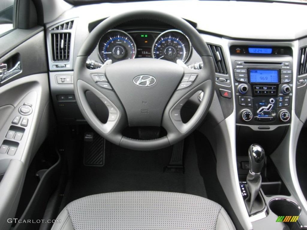 2012 Hyundai Sonata SE 2.0T Gray Dashboard Photo #52986316