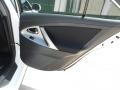 Super White - Camry SE Photo No. 29