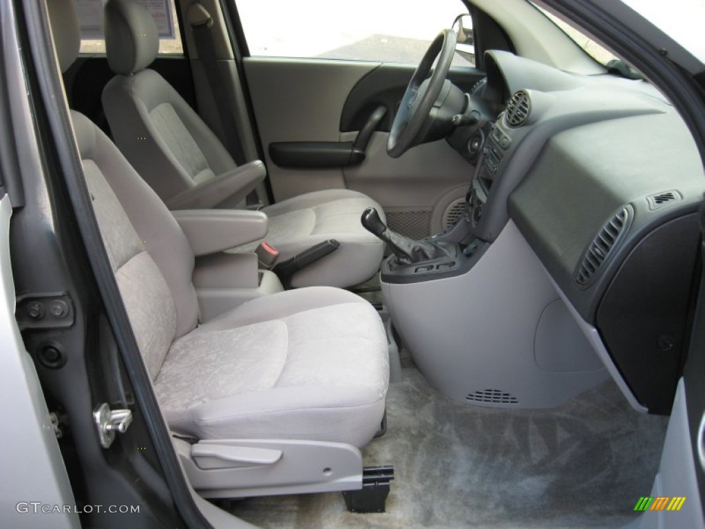 Gray Interior 2004 Saturn VUE Standard VUE Model Photo #52986739
