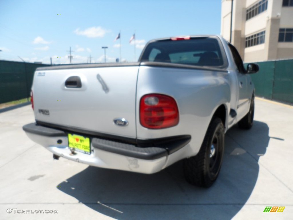 2003 F150 XL Regular Cab - Silver Metallic / Dark Graphite Grey photo #3