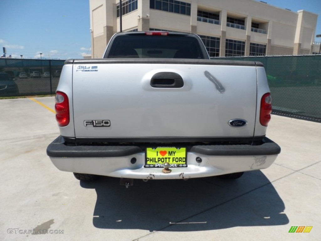 2003 F150 XL Regular Cab - Silver Metallic / Dark Graphite Grey photo #4