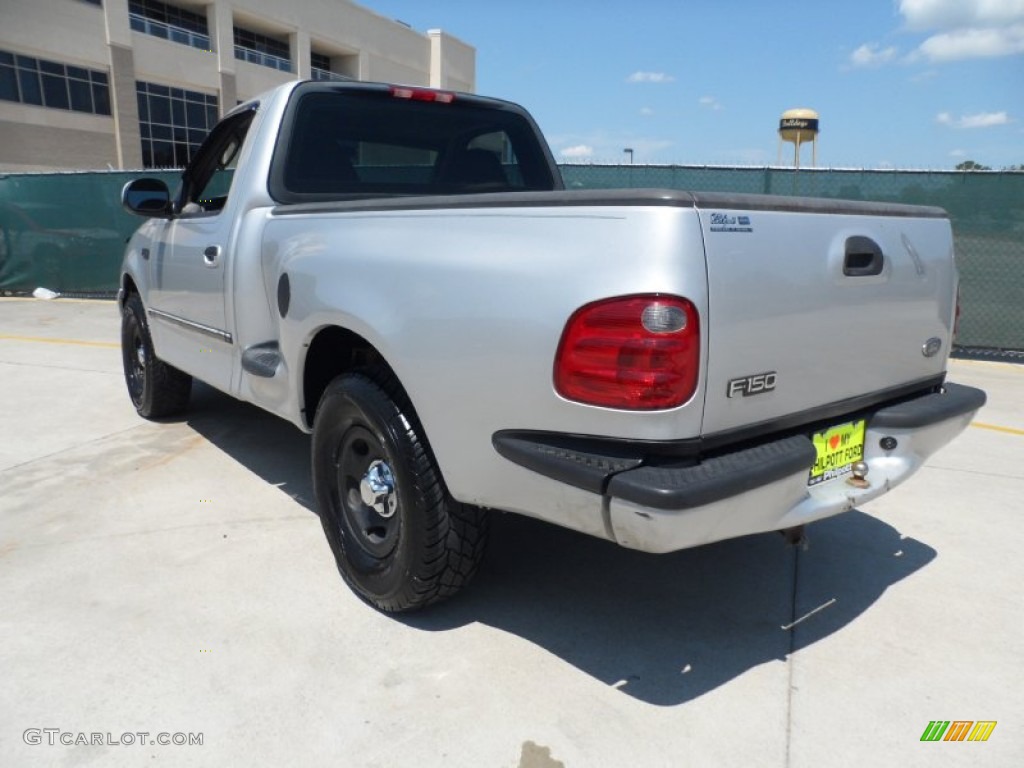 2003 F150 XL Regular Cab - Silver Metallic / Dark Graphite Grey photo #5