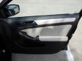 Black - Jetta SE Sedan Photo No. 12