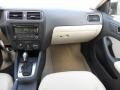Black - Jetta SE Sedan Photo No. 15