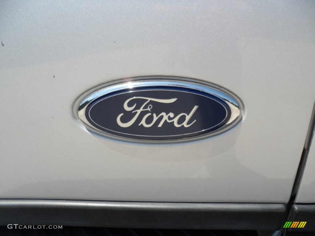 2003 Ford F150 XL Regular Cab Marks and Logos Photo #52987642