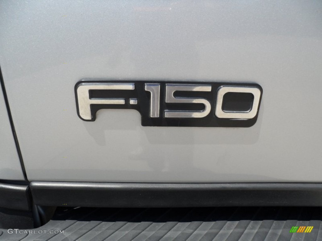 2003 Ford F150 XL Regular Cab Marks and Logos Photo #52987672