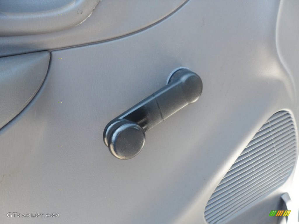 2003 F150 XL Regular Cab - Silver Metallic / Dark Graphite Grey photo #33