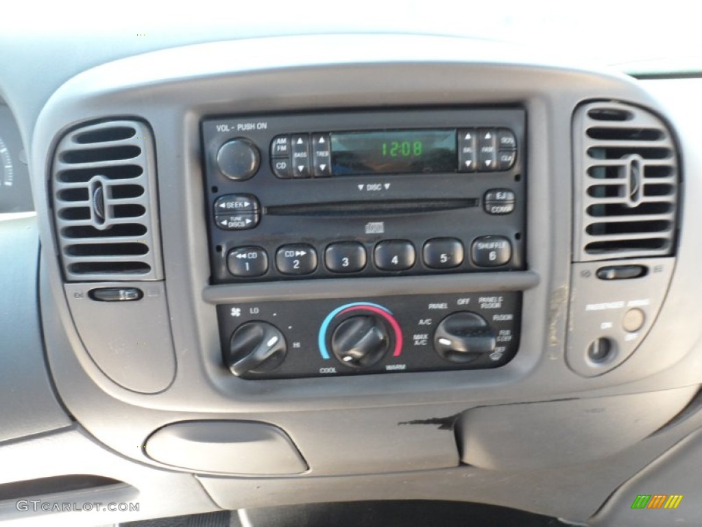 2003 Ford F150 XL Regular Cab Controls Photo #52987861