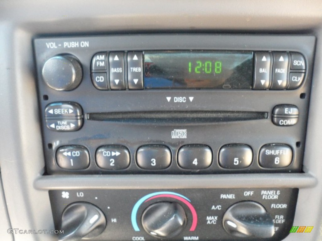 2003 Ford F150 XL Regular Cab Audio System Photo #52987876