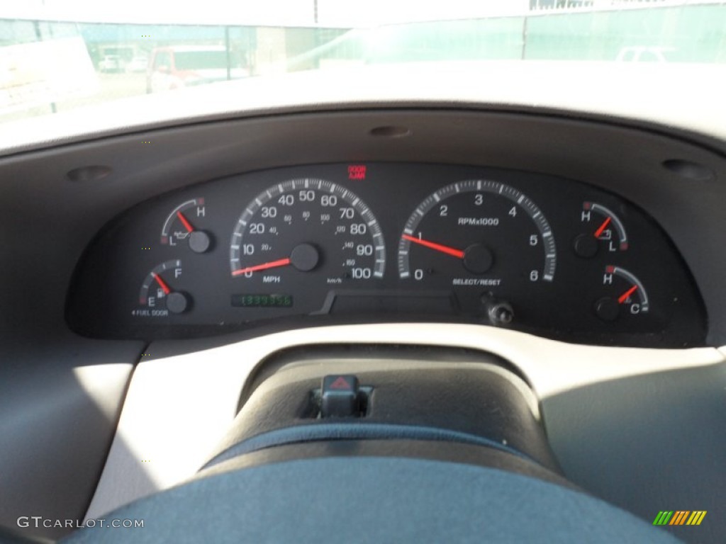 2003 Ford F150 XL Regular Cab Gauges Photo #52987930