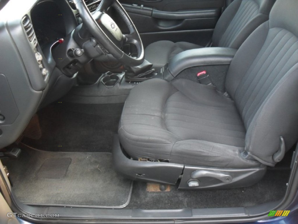 2004 Chevrolet Blazer LS 4x4 Interior Photos