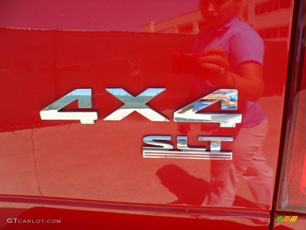 2005 Ram 1500 SLT Quad Cab 4x4 - Flame Red / Dark Slate Gray photo #23