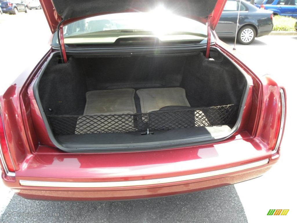 1998 Cadillac DeVille D'Elegance Trunk Photo #52994495