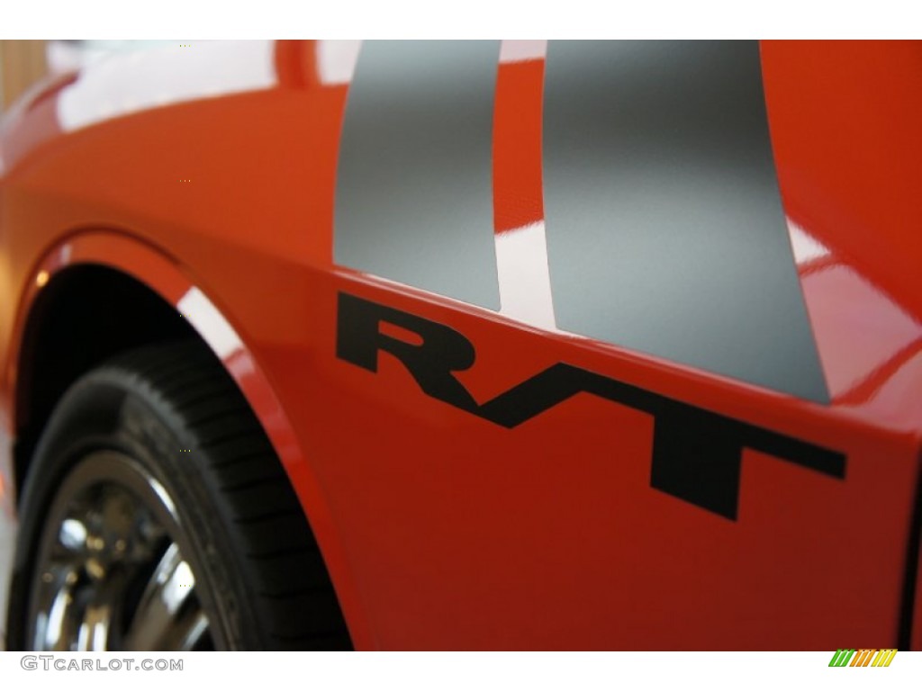 2009 Dodge Challenger R/T Marks and Logos Photo #52996879
