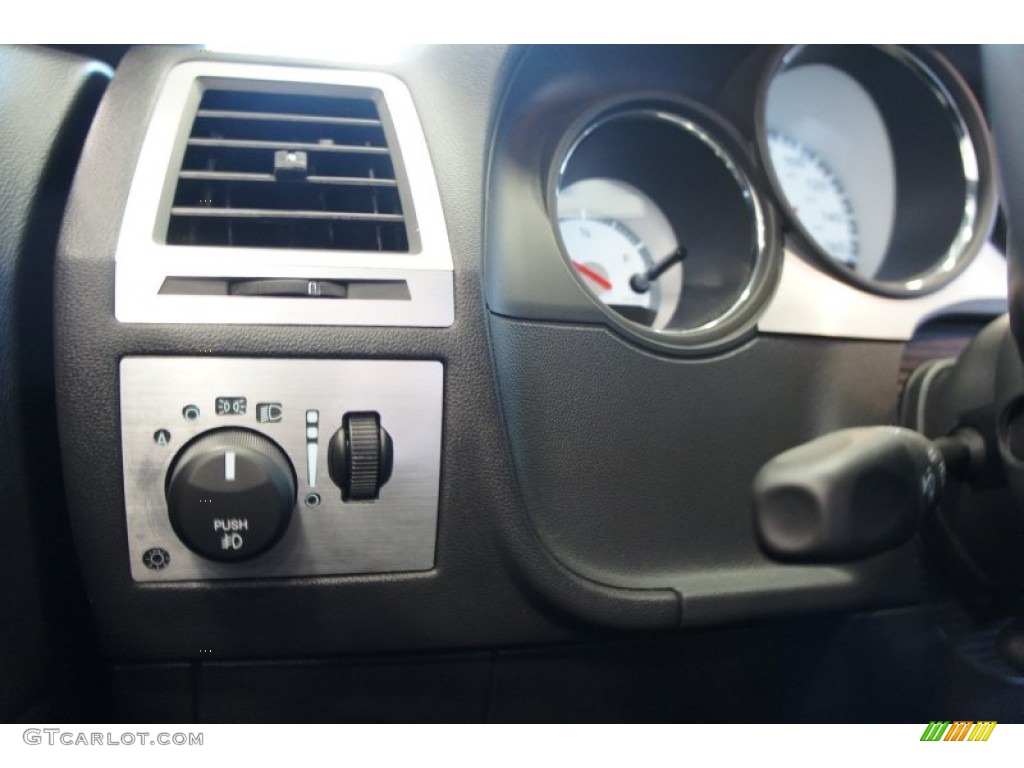 2009 Dodge Challenger R/T Controls Photo #52997143