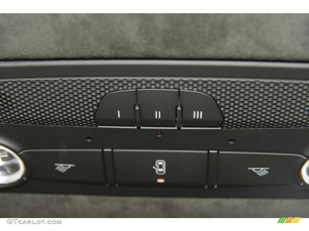 2012 Audi R8 5.2 FSI quattro Controls Photo #52997743