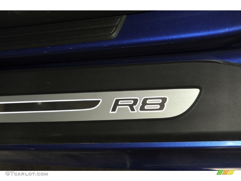 2012 Audi R8 5.2 FSI quattro Marks and Logos Photo #52998136
