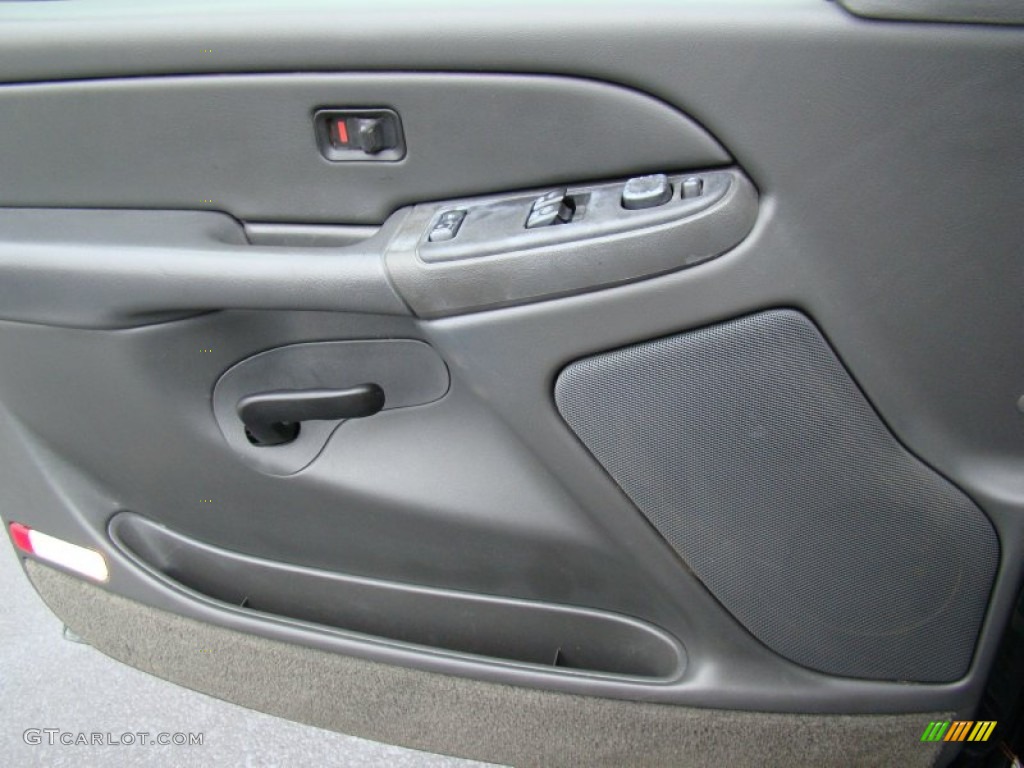 2005 Chevrolet Silverado 1500 Regular Cab Dark Charcoal Door Panel Photo #53000239