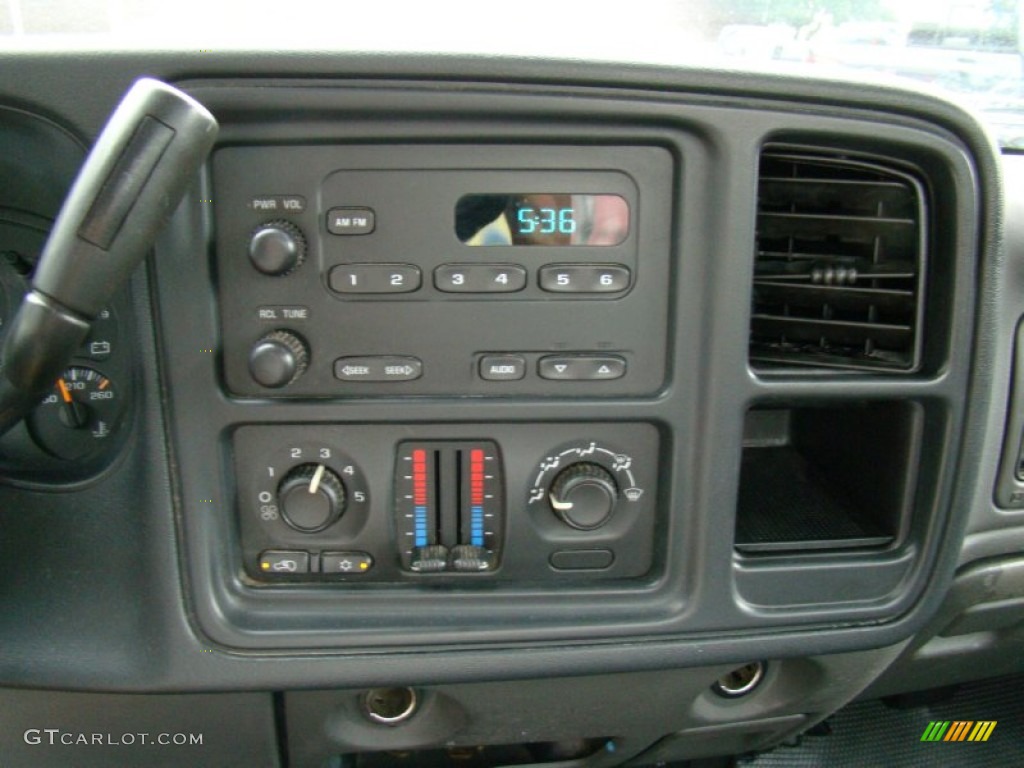 2005 Chevrolet Silverado 1500 Regular Cab Audio System Photo #53000263