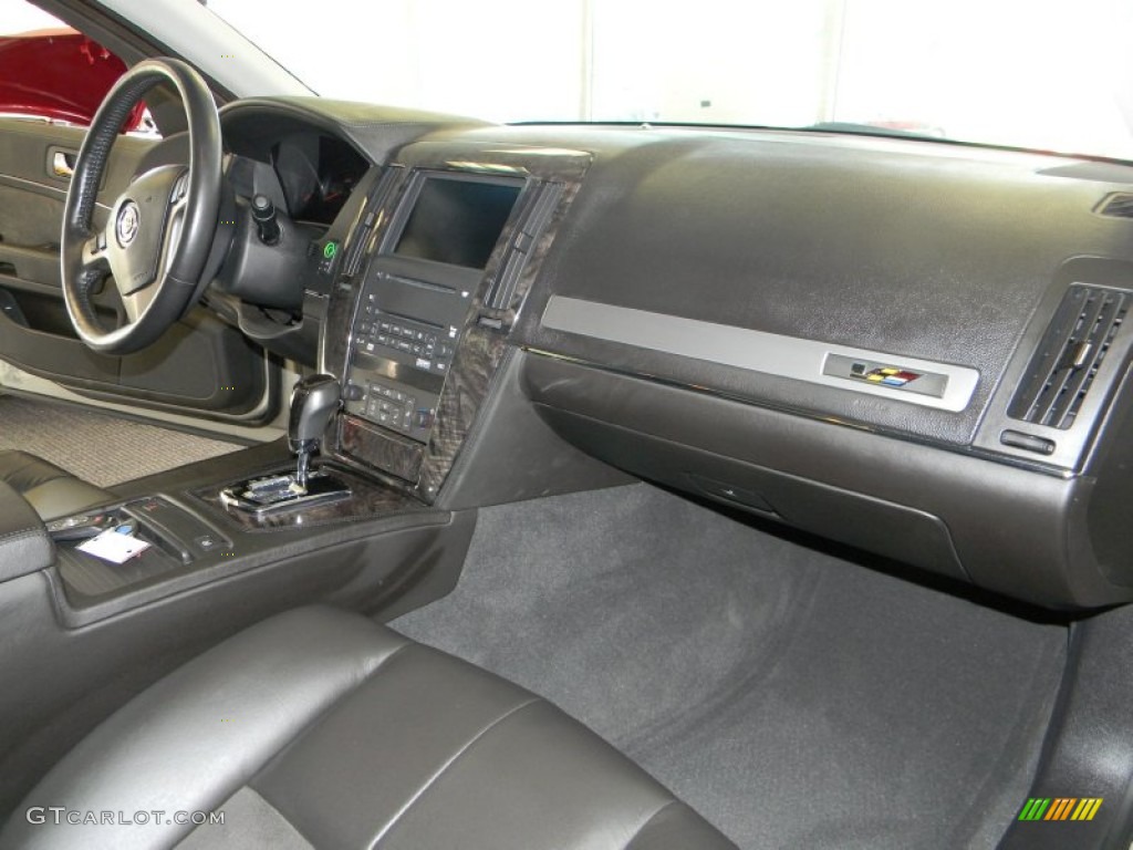 2006 Cadillac STS -V Series Ebony Dashboard Photo #53000269