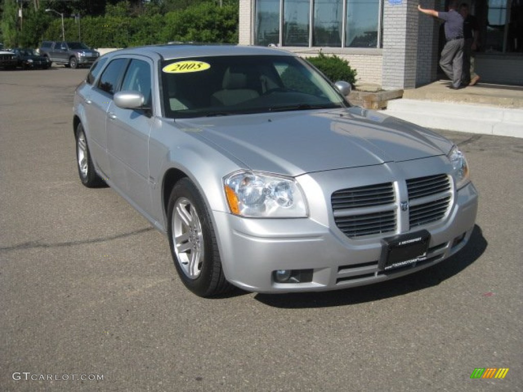 Bright Silver Metallic Dodge Magnum