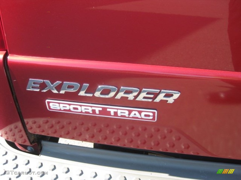2002 Explorer Sport Trac 4x4 - Toreador Red Metallic / Dark Graphite photo #19