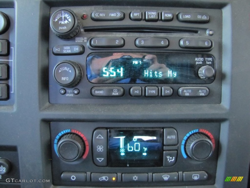 2005 Hummer H2 SUV Controls Photo #53003824