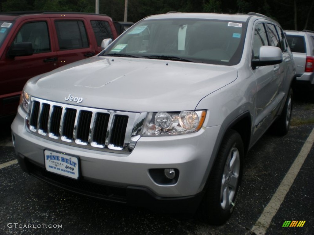 2011 Grand Cherokee Laredo 4x4 - Bright Silver Metallic / Black photo #1