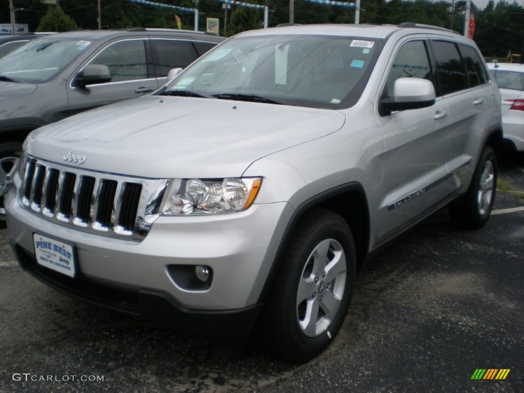 2011 Grand Cherokee Laredo 4x4 - Bright Silver Metallic / Black photo #1