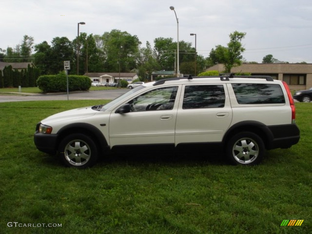 2003 XC70 AWD - White / Beige/Light Sand photo #5
