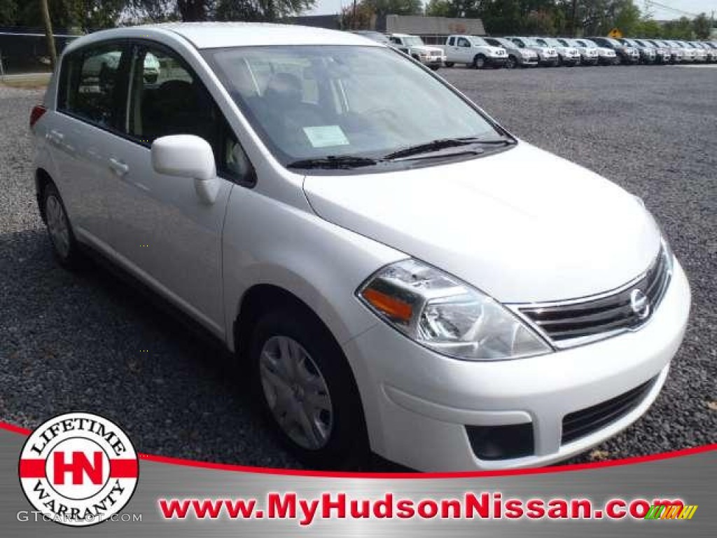 2011 Versa 1.8 S Hatchback - Fresh Powder White / Charcoal photo #1