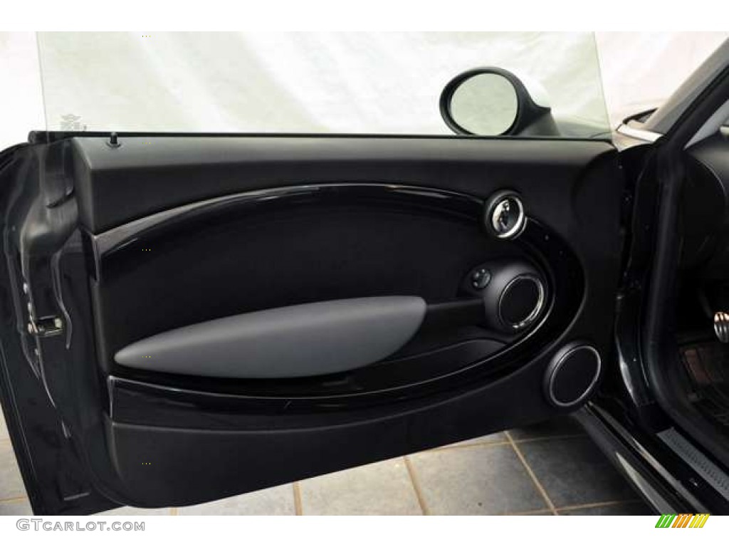 2009 Mini Cooper S Hardtop Black/Grey Door Panel Photo #53011010
