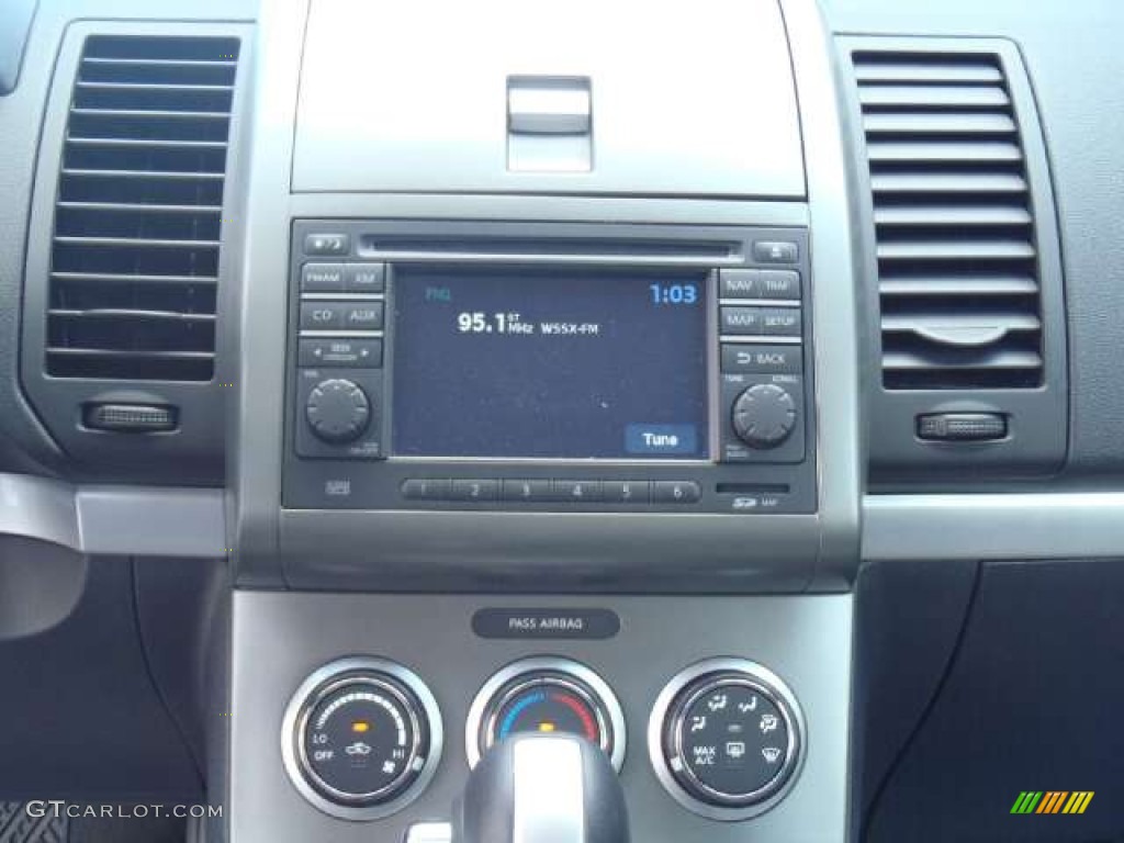 2012 Sentra 2.0 SR - Aspen White / Charcoal photo #9