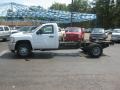 Summit White - Silverado 3500HD Regular Cab 4x4 Chassis Photo No. 2