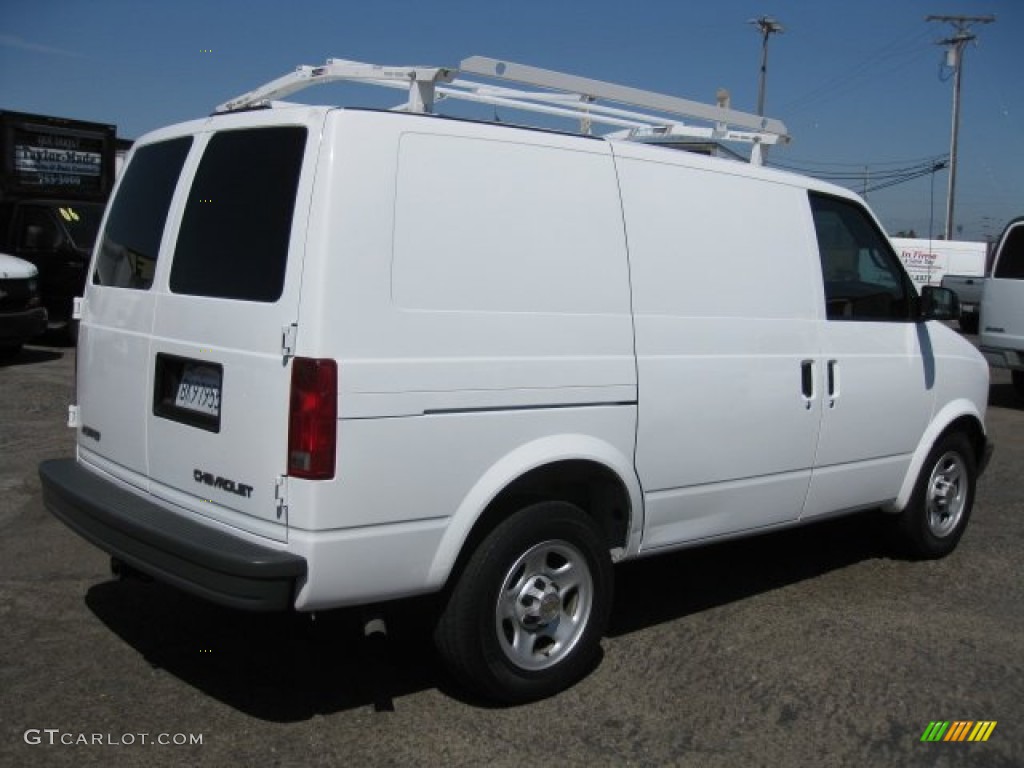2005 Astro Cargo Van - Summit White / Medium Gray photo #6