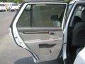 Pearl White - Santa Fe GLS Photo No. 17
