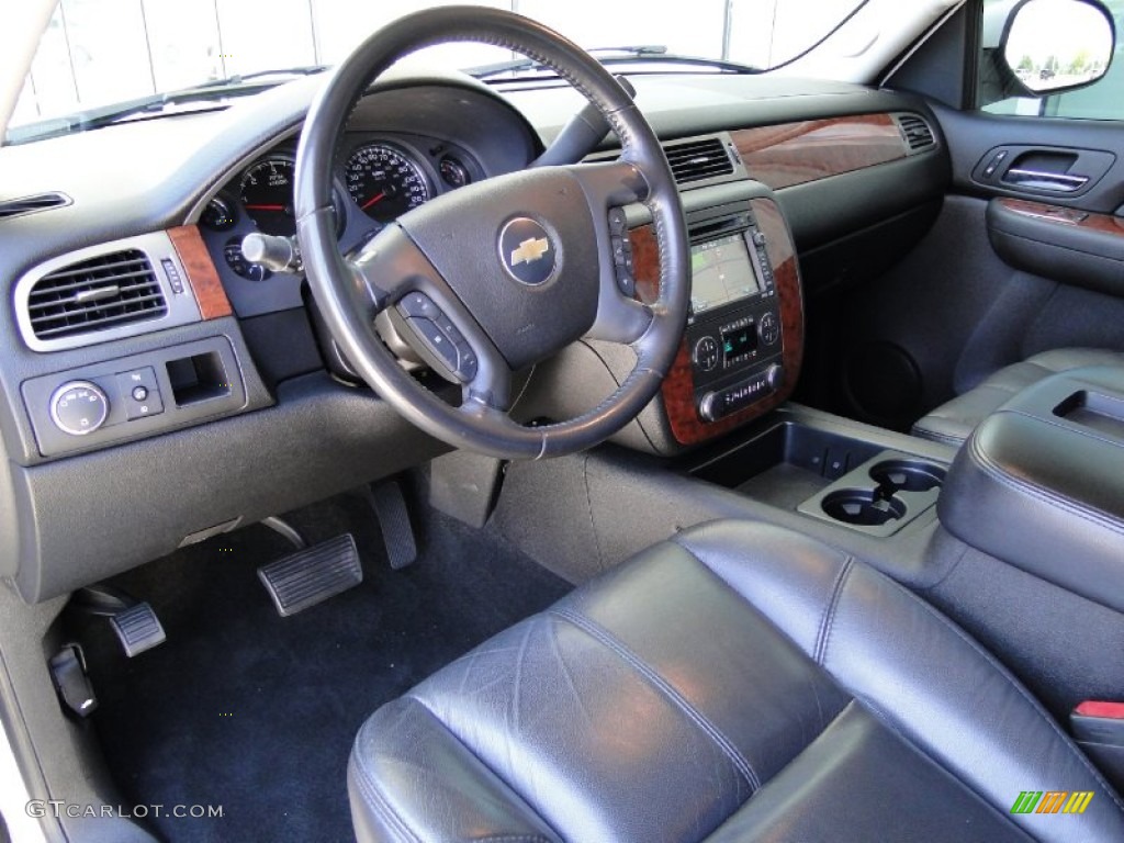 Ebony Interior 2007 Chevrolet Avalanche LTZ Photo #53015648