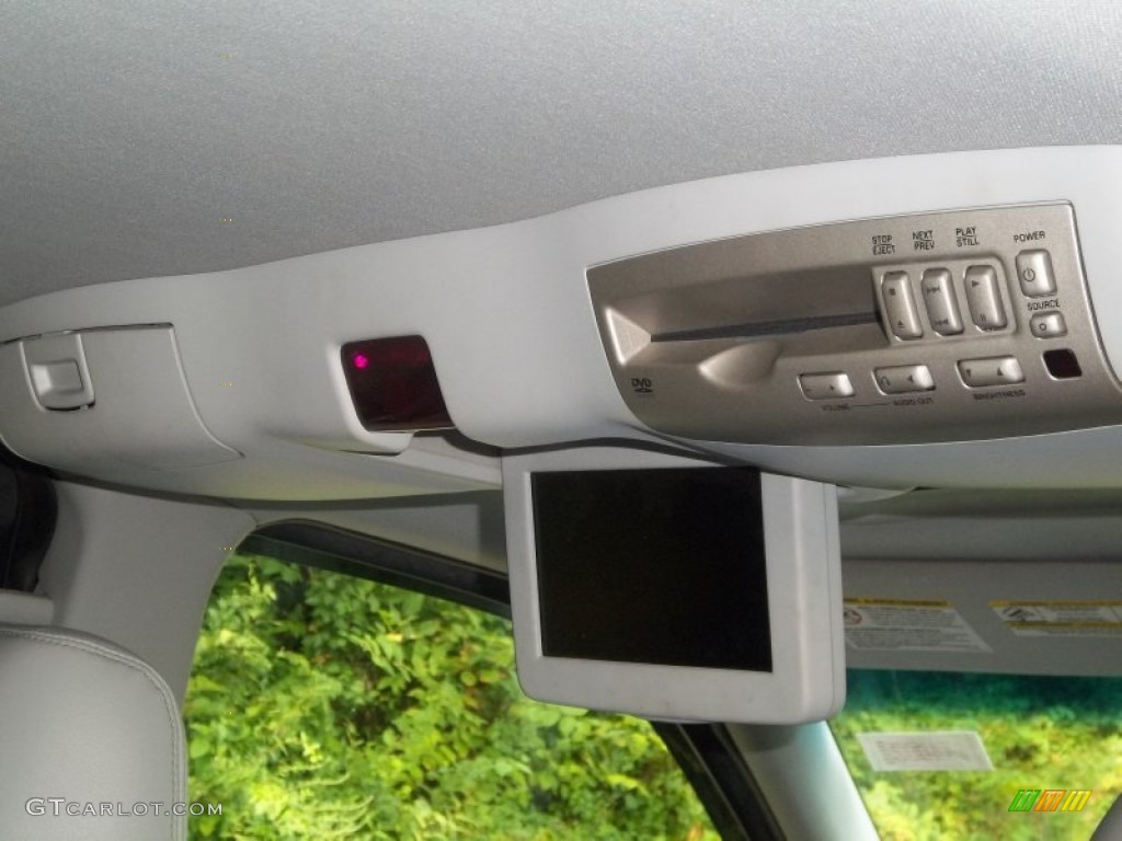 2005 Aviator Luxury AWD - Dark Blue Pearl Metallic / Dove Grey photo #26