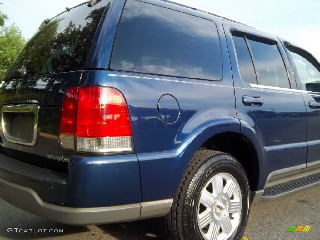 2005 Aviator Luxury AWD - Dark Blue Pearl Metallic / Dove Grey photo #40