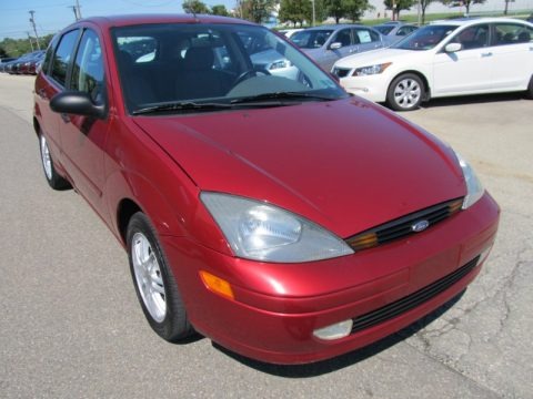 2003 Ford Focus ZX5 Hatchback Data, Info and Specs