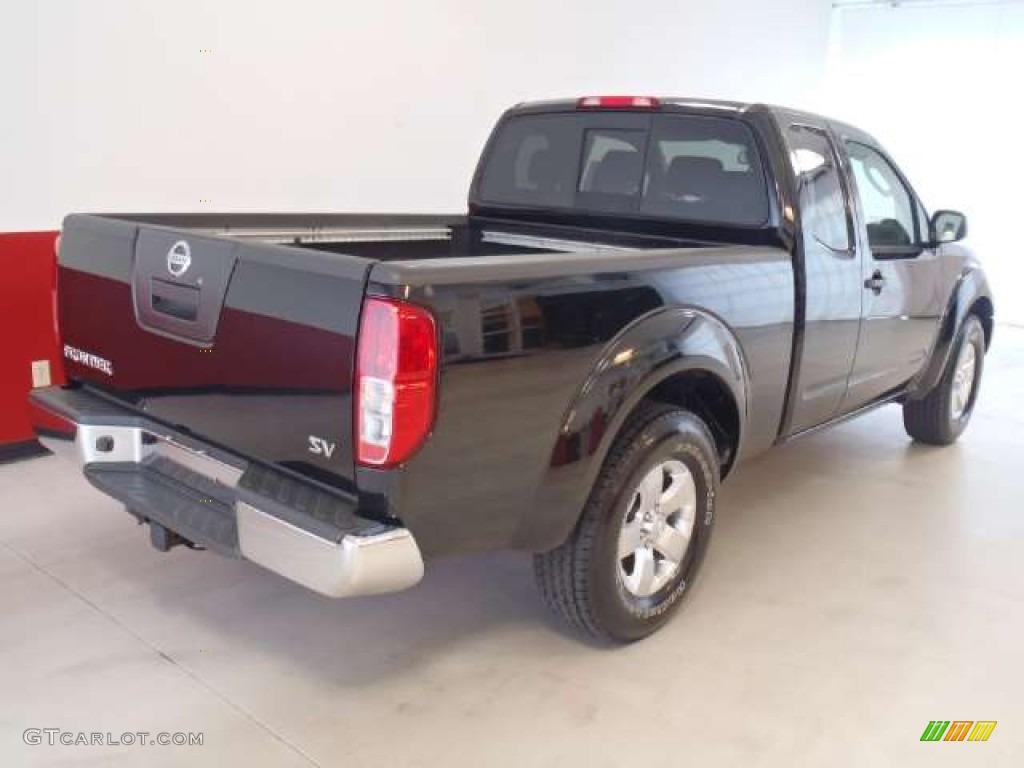 2011 Frontier SV V6 King Cab - Super Black / Graphite photo #5