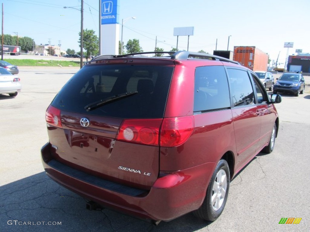 2007 Sienna LE - Salsa Red Pearl / Taupe photo #6