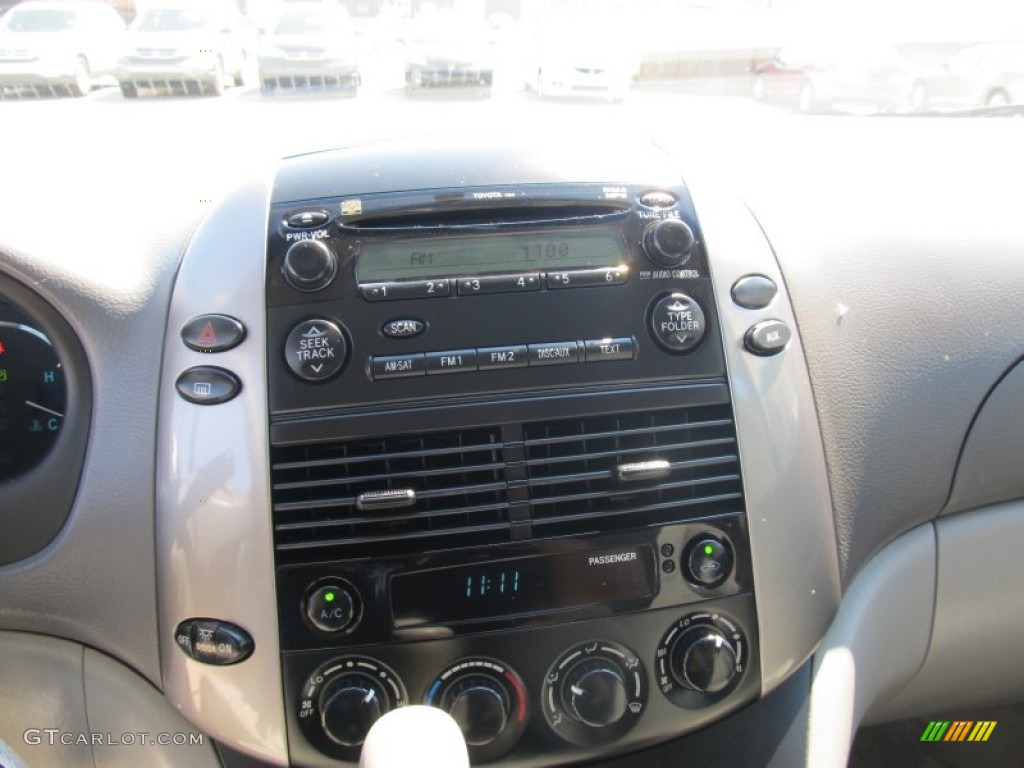 2007 Sienna LE - Salsa Red Pearl / Taupe photo #15