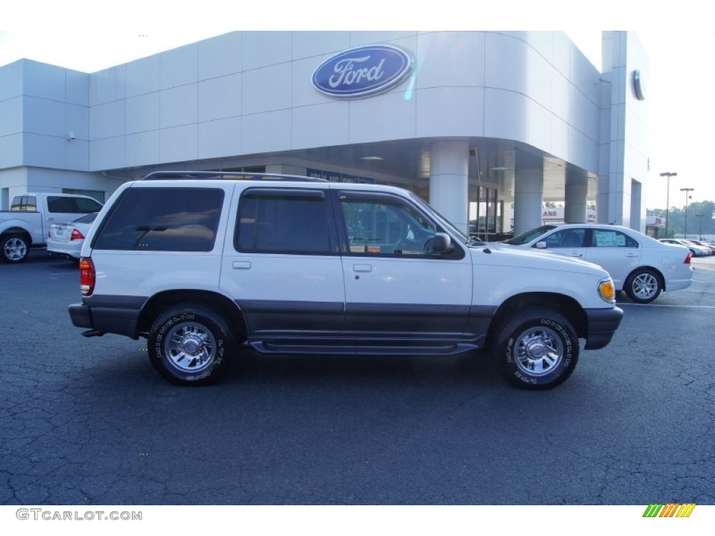 2000 Mountaineer V6 4x4 - Oxford White / Dark Graphite photo #2