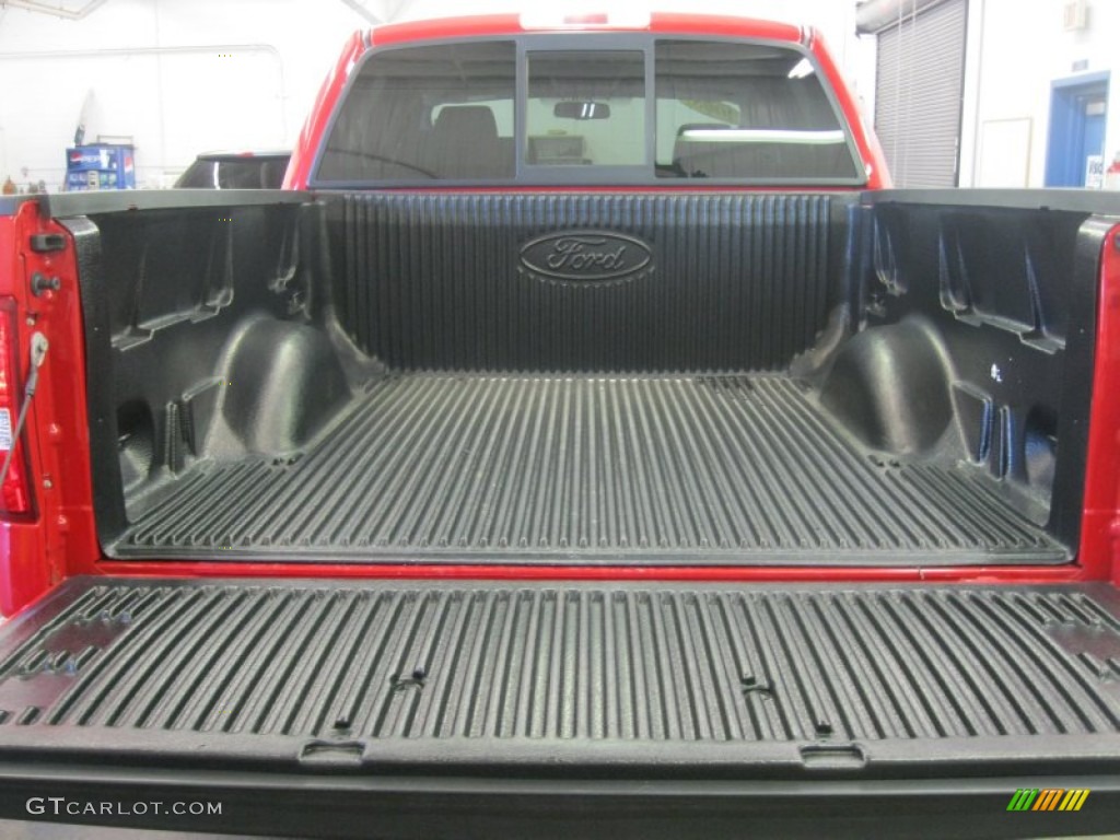 2008 F150 XLT SuperCrew 4x4 - Bright Red / Medium/Dark Flint photo #9