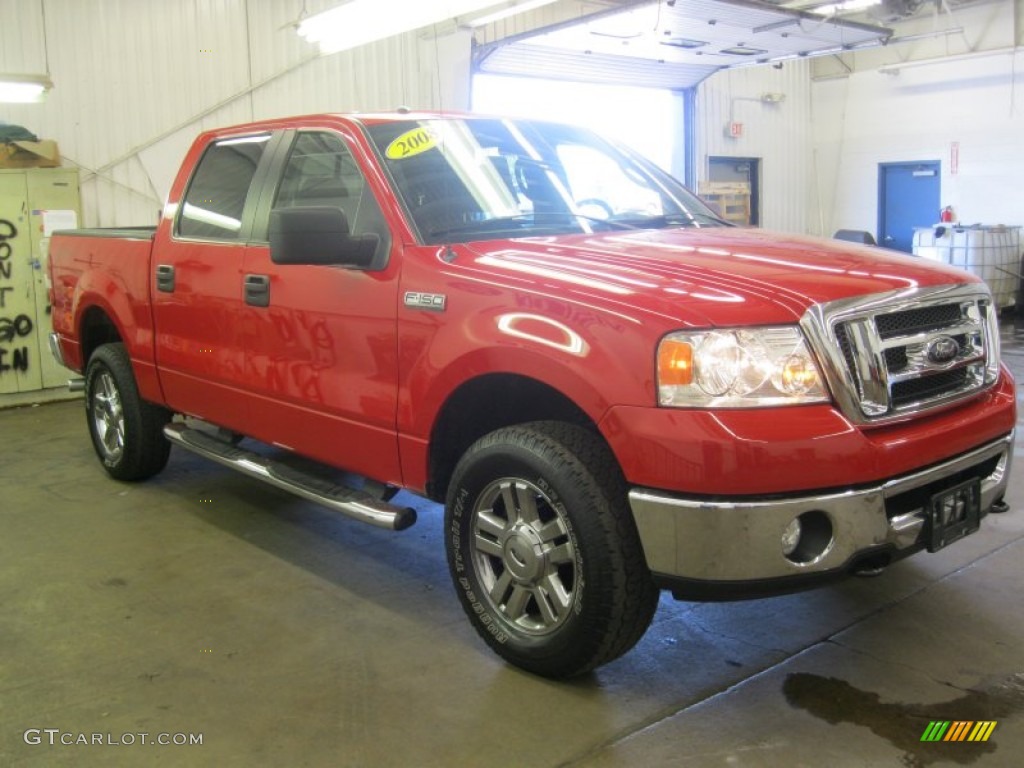 2008 F150 XLT SuperCrew 4x4 - Bright Red / Medium/Dark Flint photo #14