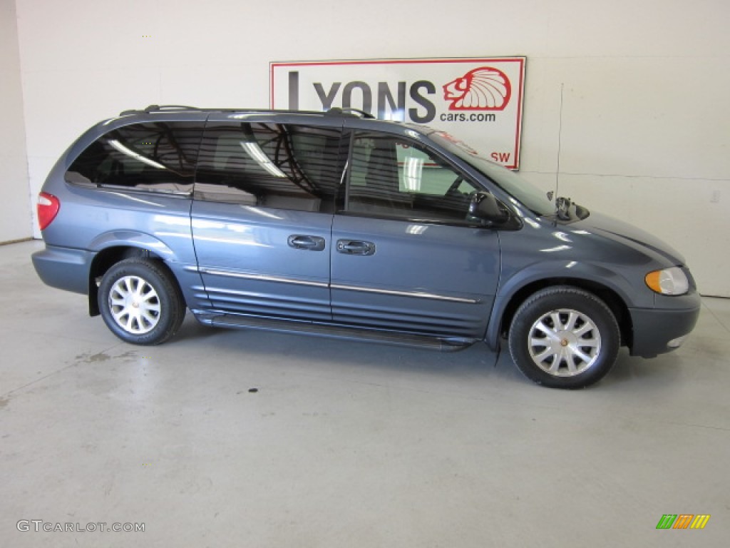 2002 Town & Country LXi - Steel Blue Pearlcoat / Navy Blue photo #18