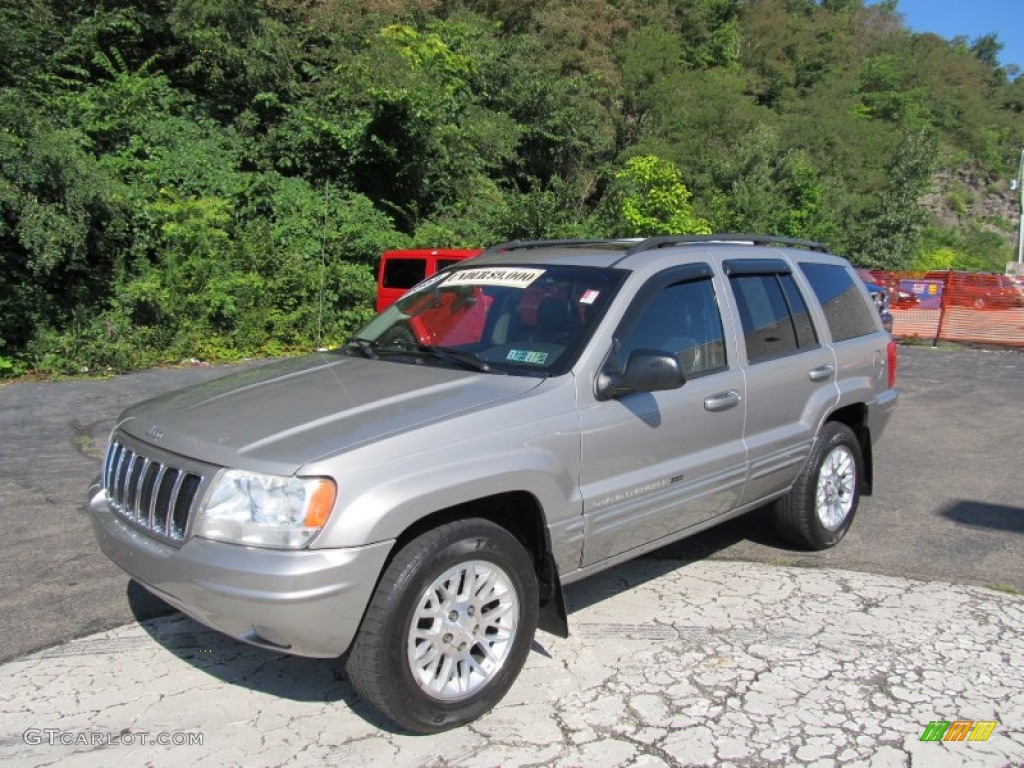 2002 Grand Cherokee Limited 4x4 - Bright Silver Metallic / Dark Slate Gray photo #1